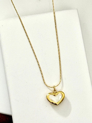 TREND MILL LITTEL WHITE HEART PENDANT ANTITARNISH GOLD NECKLACE PENDANT FOR WOMEN 18 inch Gold-plated Alloy, Brass Locket Set