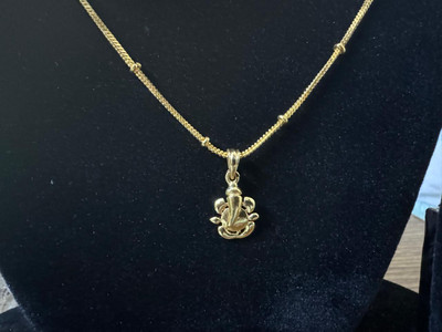 Jagsun Ganesh ji with golden chain for men and women / girls and boys Stainless Steel Pendant Set