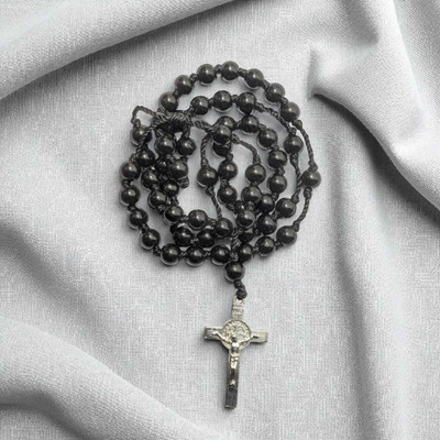 DIVINE Classy Black Bead Flat Cross Christian Catholic Rosary- Japamala Prayer Chain Plastic Pendant