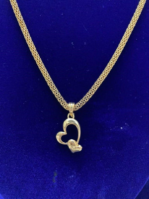 Armoise Trending Pendant locket & Stylish Locket Chain Gold-plated Alloy