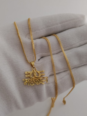 MoonoreJewells Gold-plated Alloy Pendant