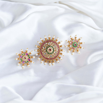 Opal Touch Brass Gold-plated Red, Green, White Jewellery Set(Pack of 2)