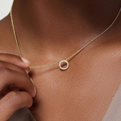 CLONEO Attractive Design Pendant with Chain Necklace Gold-plated Alloy