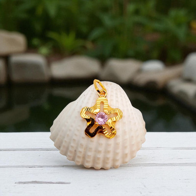 Pretty Queen Small Size Pendant/Dollar For Chains For Women and Girls, One Gram Gold-plated Copper, Brass Pendant