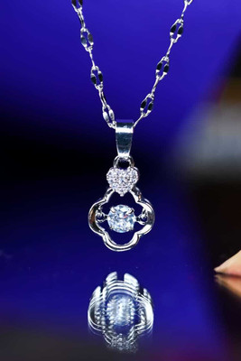 QUICKCLICK Elegant Chain with Stainless Steel Pendant Set