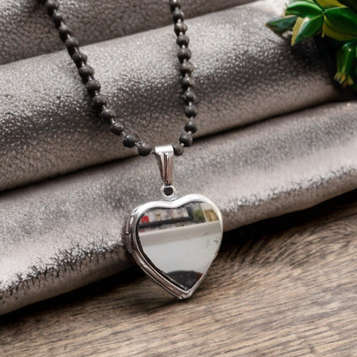 AK ART GALLERY Mirar Heart Shaped Openable Photo Frame Memory Photo Locket Brass Metal Locket Set