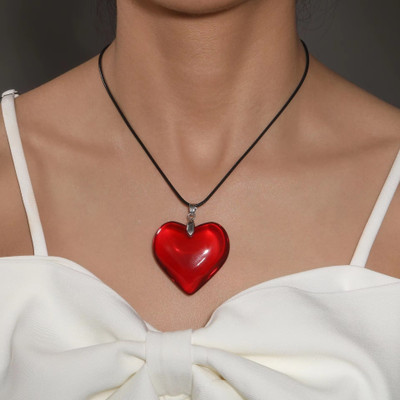 Alviira Heart Pendant Necklace Goth Black Chain Heart Necklace Glass Pendant