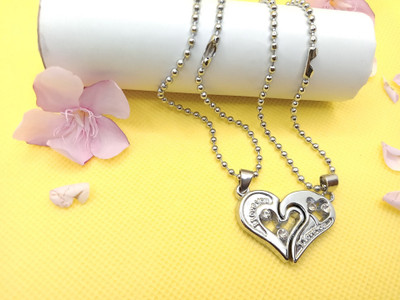 Teeragaj Heart Broken Silver White stainless steel pendant for couple gift Silver Locket Stainless Steel Pendant Set