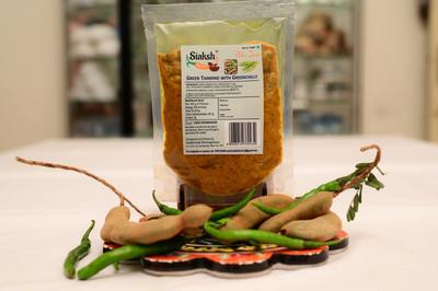 Siaksh Special Fresh Spicy Tamarind/imli and Greenchilli pickle Green Chilli, Tamarind Pickle(250 g)