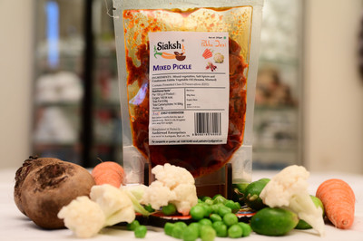 Siaksh special tasty mixed garlic pickle/mix veg achar Mixed Vegetable Pickle(250 g)