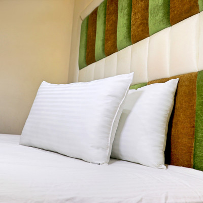 Hoolloomooloo Polyester Fibre, Microfibre Sleeping Pillow Pack of 2 Stripes 16x24 Inch (Standard size) best quality comfortable sleeping pillow set for bed(White)