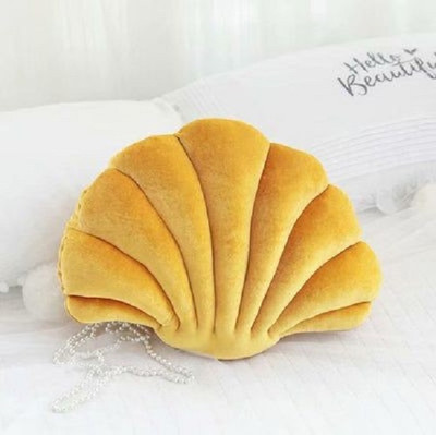 lala hathrasi Throw Pillows Shell Shaped Accent Soft Cushion for Living Room,16x16 inches Vetiver Roots Solid Cushion Pack of 1(Yellow)
