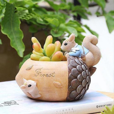 Vermartcraft Squirrel On Mango Resin Flower Pot and Pen holder Plant Container Set(Poly-Resin)