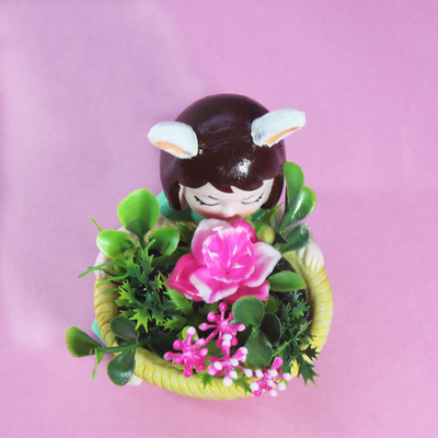 tisya GREEN BASKET WITH GIRL Plant Container Set(Poly-Resin)