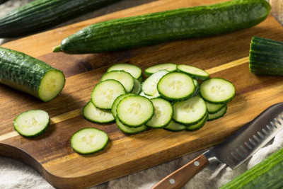 Seedshub Fresh cucumber (kheera) Green Vegetable Seed(100 per packet)