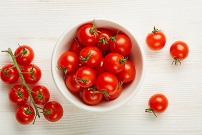 VRAKSHA LARGE RED CHERRY TOMATO Seed(2000 per packet)