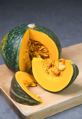 the green dotcom Hybrid Pumpkin Seeds | F1 Hybrid Vegetables Seed(10 per packet)
