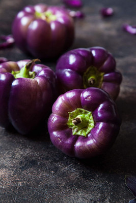 Biosnyg Heirloom Purple Beauty Pepper Seeds for Terrace Gardening-(2000 Seeds) Seed(2000 per packet)