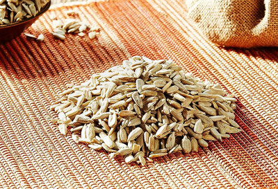 BDSresolve Sunflower hybrid seeds PACK OF 10 Seed(10 per packet)