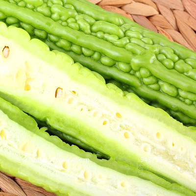 ENINE Bitter Gourd Seed(100 per packet)