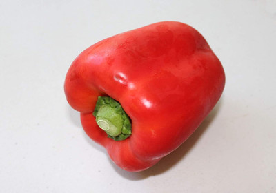 Biosnyg Keystone Resistant Giant Red Capsicum-200 Seeds/1gm Seed(200 per packet)