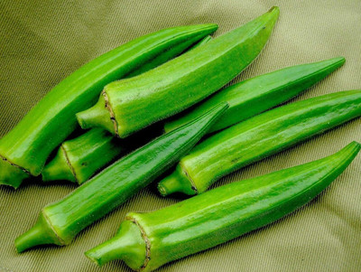 Qualtivate PUA-8A Dwarf-Stalk Long Green Okra Seed(350 per packet)