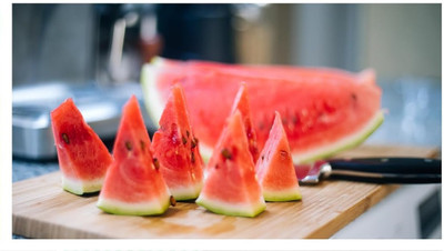 KNESSiN Non GMO Mini Sugar Baby Watermelon Seeds For Kitchen Gardening-(100 Seeds) Seed(100 per packet)