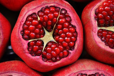 Aywal Fresh Red Big Pomegranate Seed(45 per packet)