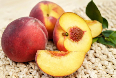 Aywal Peach Fruit Seed(10 per packet)