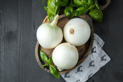 Biosnyg White Giant Round Onion Vegetable Seeds for Garden-(750 Seeds) Seed(750 per packet)
