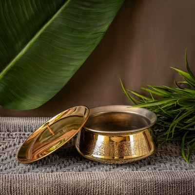 Tatsatva Artcraft Brass Handi with Lid | Maharaja Design | Non-Toxic & Sustainable(big) Handi 3.6 L with Lid(Brass)