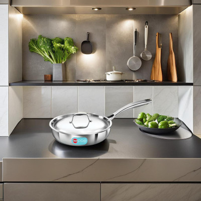 Hawkins Pro Frying Pan (PSF22S) Fry Pan 22 cm diameter with Lid 1 L capacity(Triply, Induction Bottom)