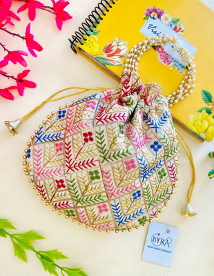 byra Thread Embroidered zigzag Potli Potli