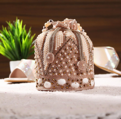 HINZA Pearl Seashell Embroidery Potli