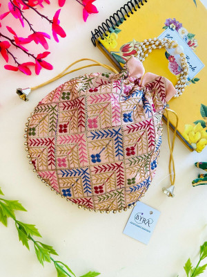 byra Thread Embroidered zigzag Potli Potli
