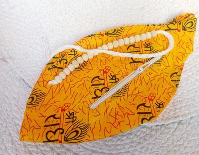 Guli Guli BEAD BAG YELLOW PRINTED SHRI RADHE & COUNTER Potli(Pack of 2)