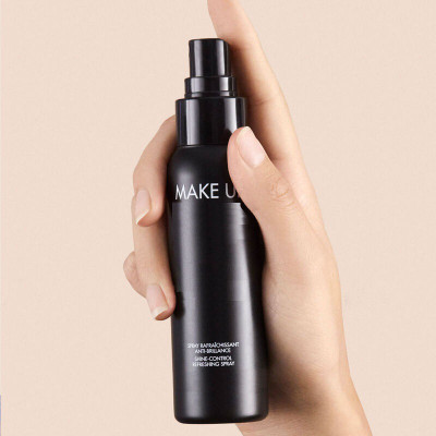 MYEONG Quick-Dry Lightweight Matte Finish Makeup Fixing Spray Fixer Primer  - 100 ml(TRANSPARENT)