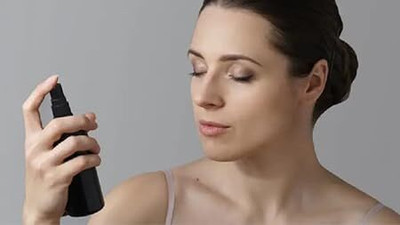 Luipui TREND MAKEUP FIXER SETTING SPRAY Primer  - 100 ml(TRANSPARENT)