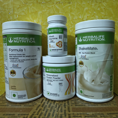 Herbalife Nutrition WEIGHT LOSS FORMULA 1 VANILLA SHAKE SHAKEMATE PROTEIN POWDER200GM AFRESH GINGER Nutrition Bars(4 pounds, 1200 g, vanilla shake, ppp200gm, afresh ginger, shakemate)