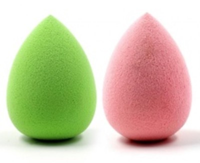 Utrust Set Of 2 Latex Free Makeup Sponge Puff (LIGHT GREEN AND BABY PINK )