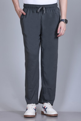 Jinxer Solid Men Olive Track Pants