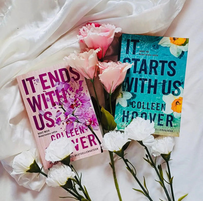 Ayazbooks Combo; Must Read Of Colleen Hoover 2 Books It Start With Us & It End With Us ( English, Pack 2 )(Paperback, Colleen Hoover)