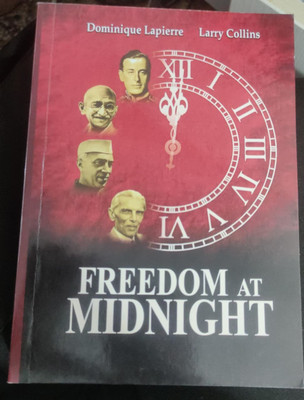 Freedom At Midnight(Paperback, Larry collins)
