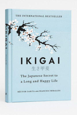 Ikigai: The Japanese Secret To A Long And Happy Life(Hardcover, Héctor García & Francesc Miralles)
