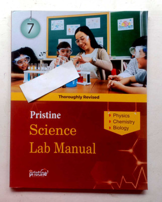 Pristine Science Lab Manual Class-7(Paperback, SHALINI MAHAJAN)
