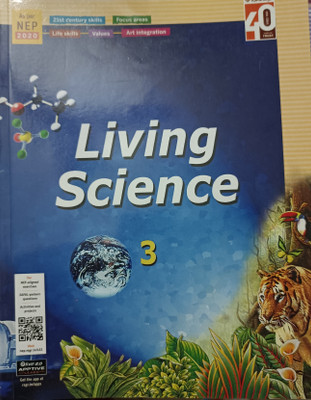 Living Science 3(Paperback, Lekshmi Menon)
