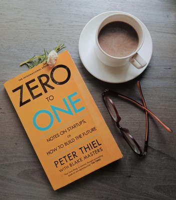 Zero To One Book English(Paperback, Peter Thiel)