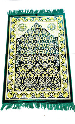 Anjum Green Velvet Carpet(2 ft,  X 4 ft, Rectangle)