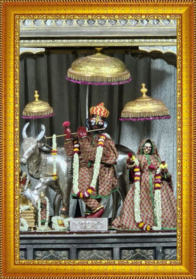 taani creations GOVIND DEV JI JAIPUR RAJASTHAN Religious Frame