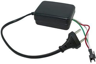StrawHat Pixel Led Adapter With Inbuild Data Controller 5V For 50/100 Pixel Led(1 Pc) Worldwide Adaptor(Black)